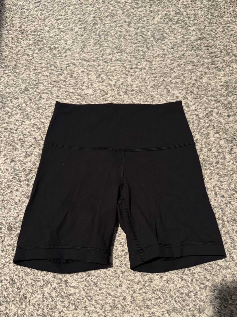 NWOT Lululemon Wunder Train High Rise Short 6”
